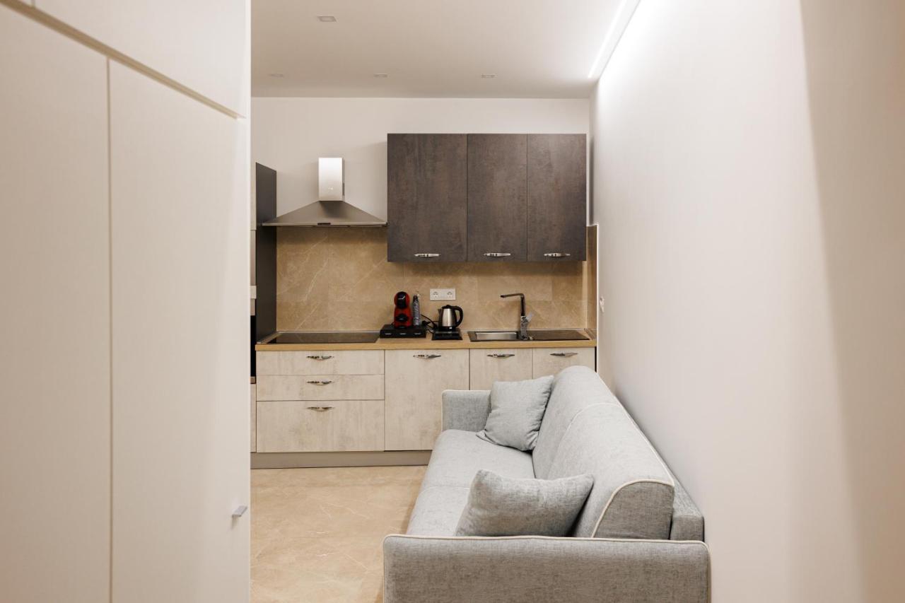 Next To Sea Apartment Кротоне Екстериор снимка